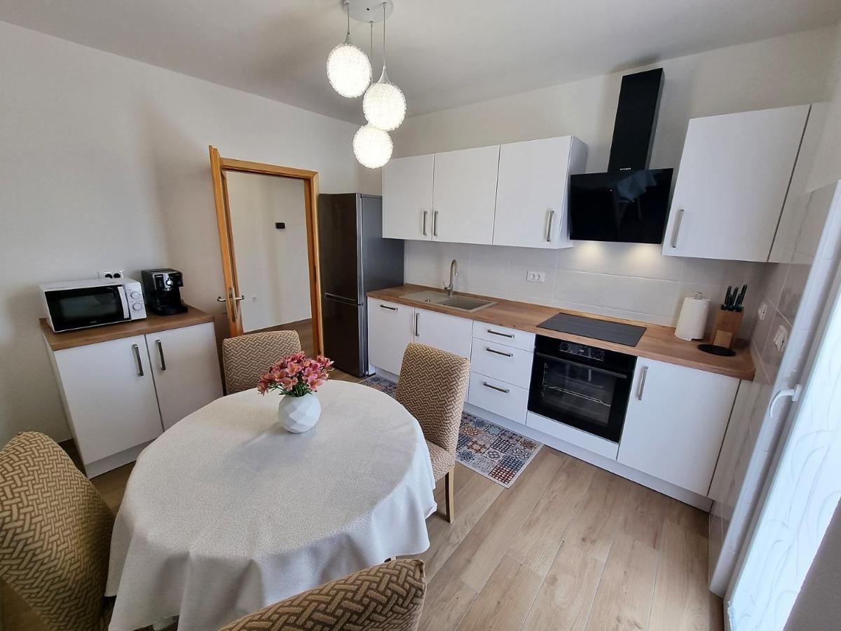 Apartments Valentina Ουμάγκ Εξωτερικό φωτογραφία