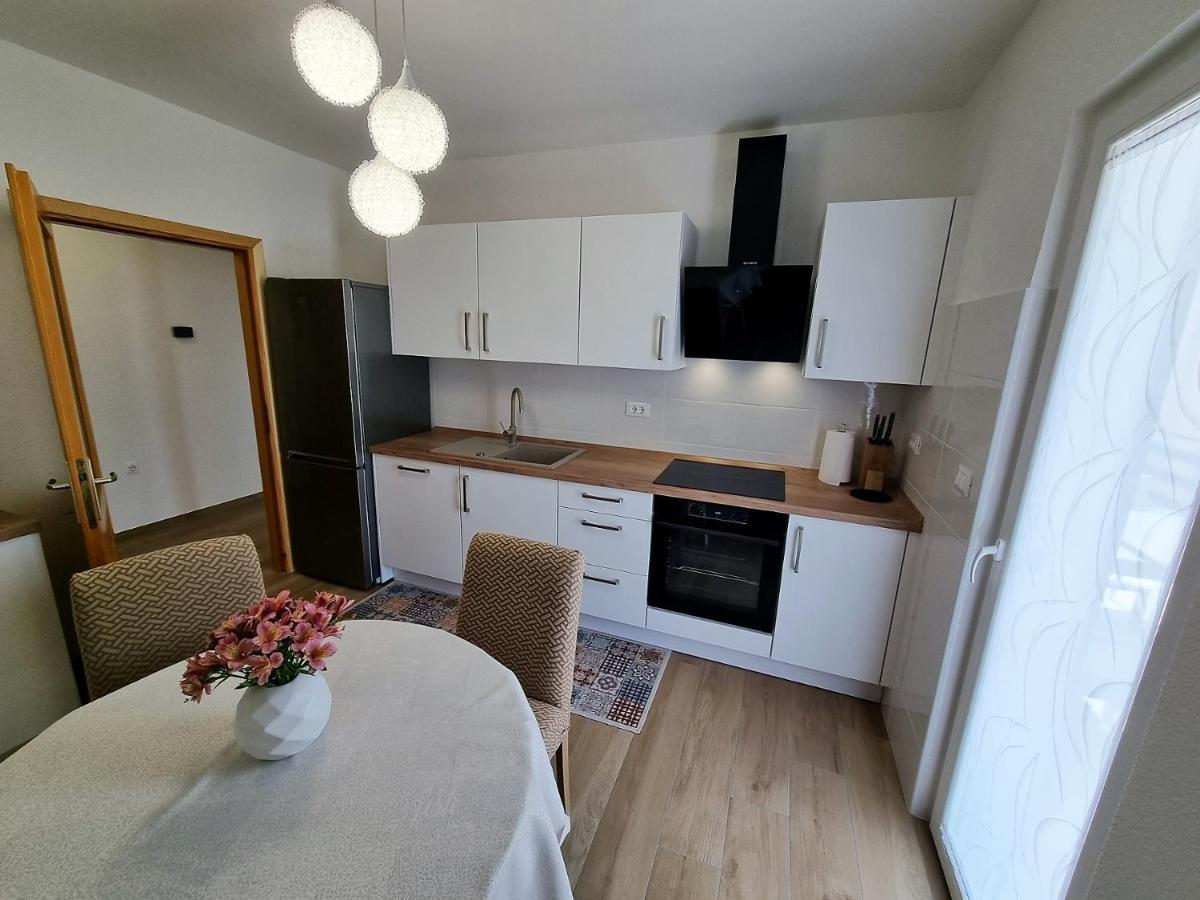 Apartments Valentina Ουμάγκ Εξωτερικό φωτογραφία